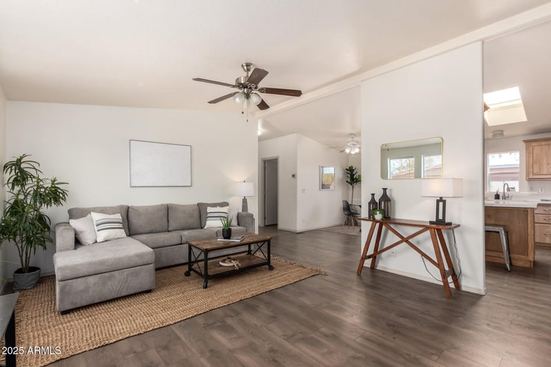 507 99th St, Mesa, AZ 85208