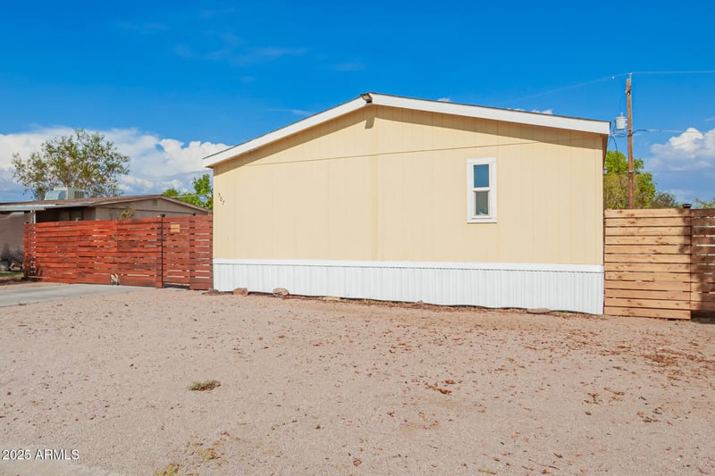 507 99th St, Mesa, AZ 85208