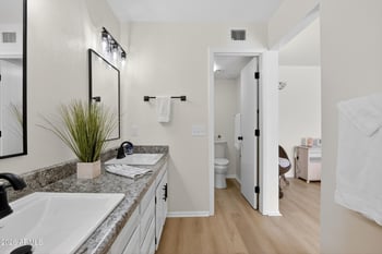 507 Clearview Ave, Mesa, AZ 85208
