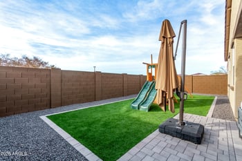 5070 79th Ln, Glendale, AZ 85303