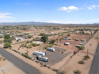 50702 Hector Rd, Aguila, AZ 85320