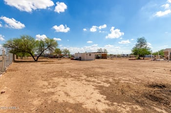 5075 Santa Clara Dr, San Tan Valley, AZ 85140