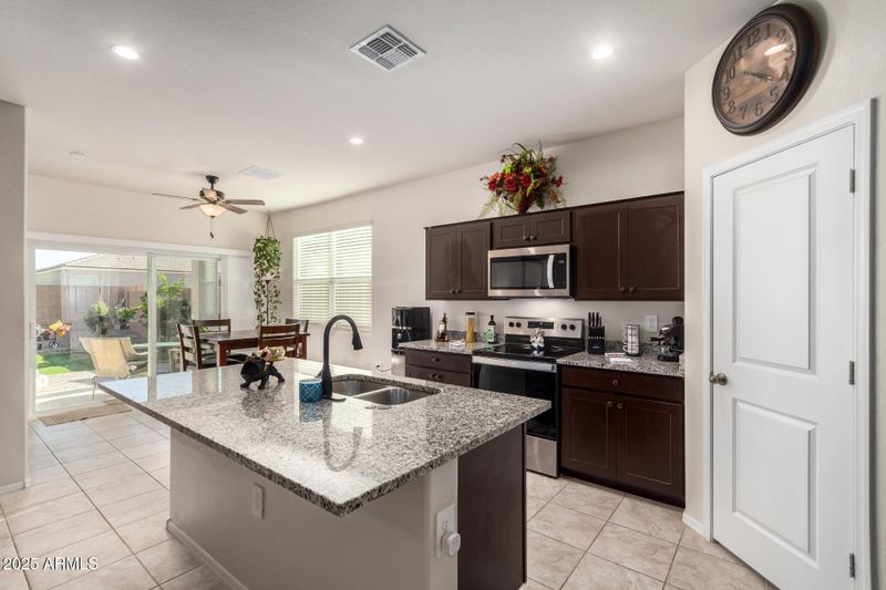 5079 E Emery Rd, San Tan Valley, AZ 85143