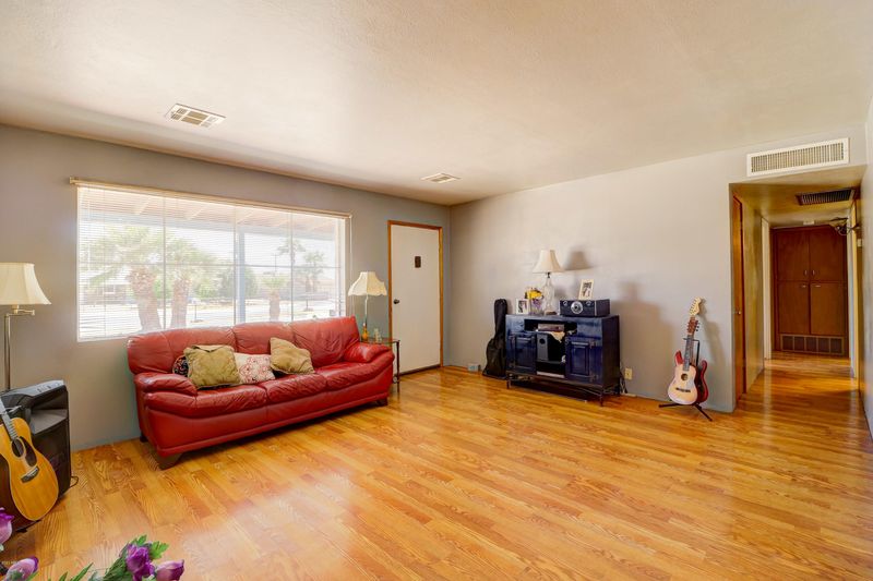 508 E Desert Ave, Apache Junction, AZ 85119