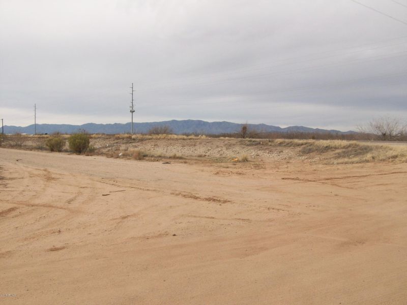 50800 Us Highway 60 89 --, Aguila, AZ 85320