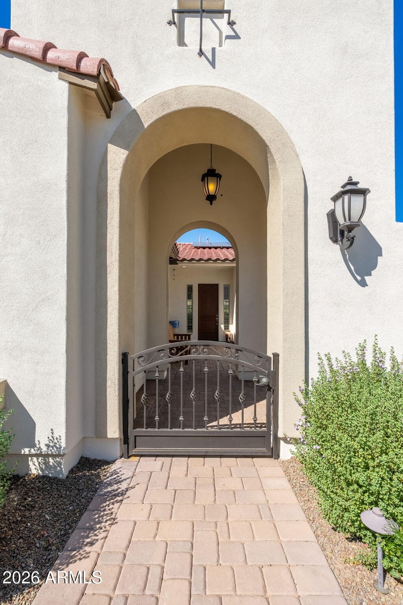 5082 205th Ln, Buckeye, AZ 85396