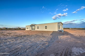 5083 426th Ave, Tonopah, AZ 85354
