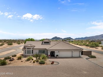 50839 Iver Rd, Aguila, AZ 85320