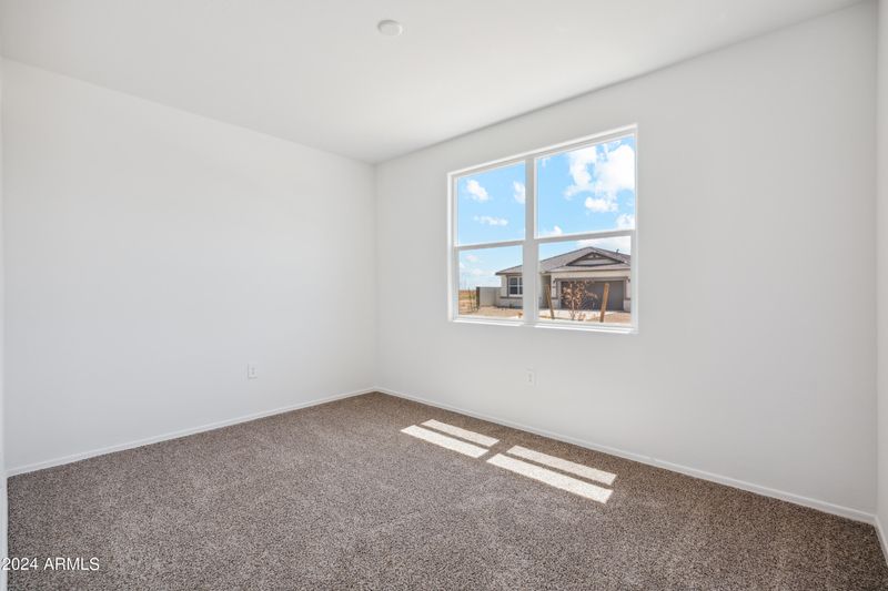 5089 E Diatomite Dr, San Tan Valley, AZ 85143