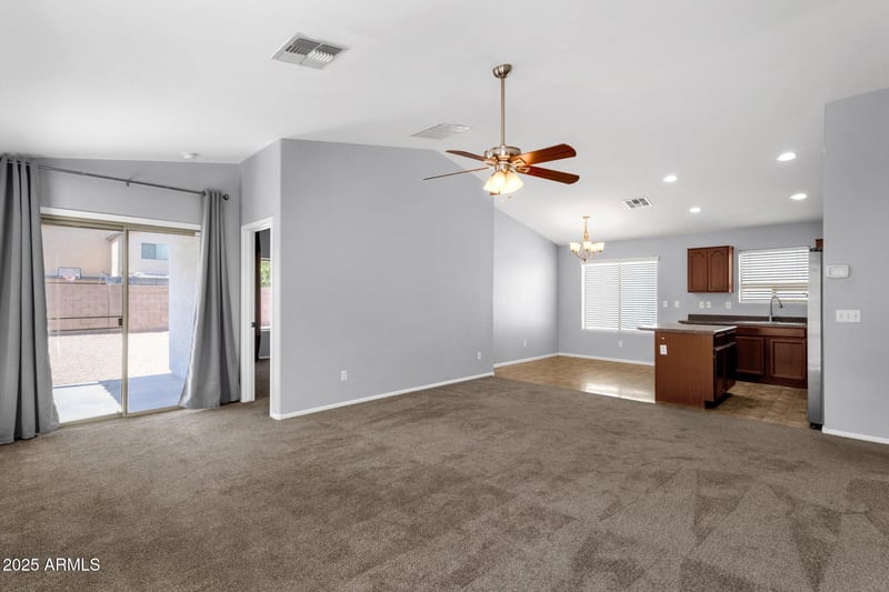 509 Daniella Dr, San Tan Valley, AZ 85140