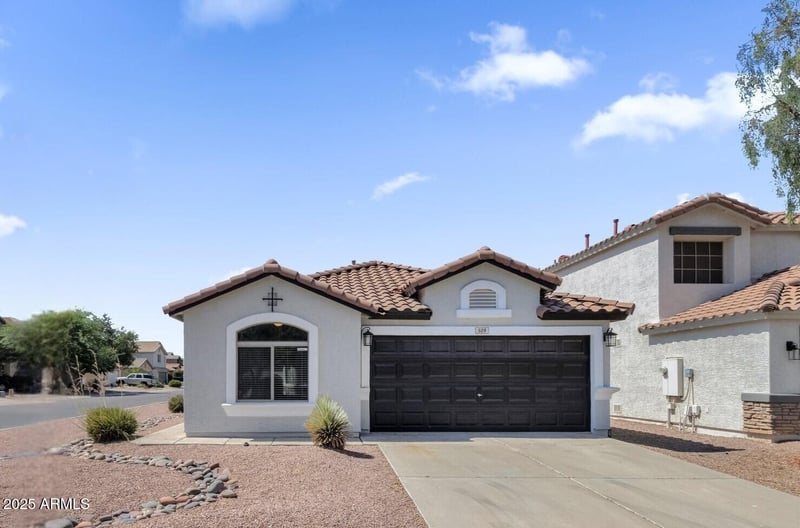 509 Daniella Dr, San Tan Valley, AZ 85140