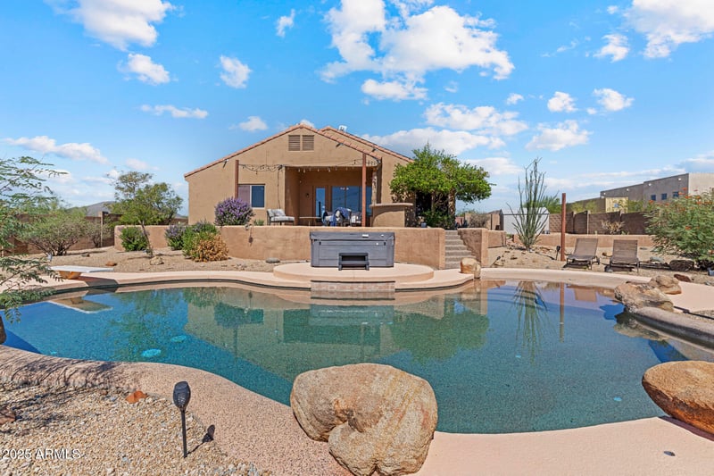 509 Seco Pl, Phoenix, AZ 85086