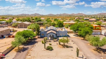 509 Lavitt Ln, Phoenix, AZ 85086