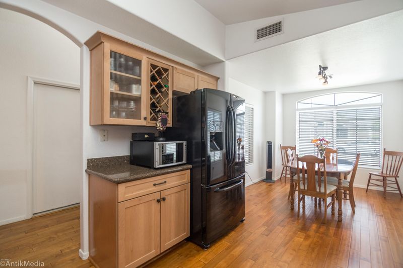 509 W St John Rd, Phoenix, AZ 85023