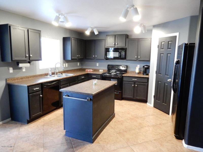 5095 E Silverbell Rd, San Tan Valley, AZ 85143