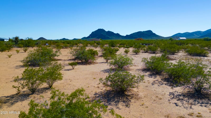 50979 W Iver Rd #-, Aguila, AZ 85320