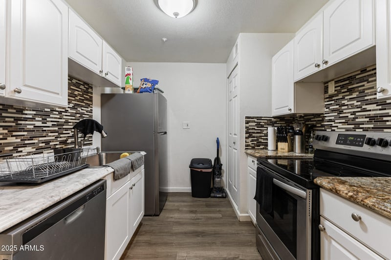 510 10th Ave #B1, Apache Junction, AZ 85119