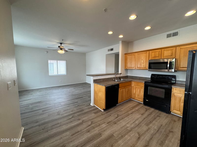 510 University Dr #208, Tempe, AZ 85281
