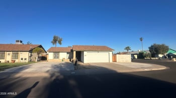 5101 69th Dr, Glendale, AZ 85303