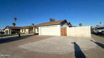 5101 69th Dr, Glendale, AZ 85303