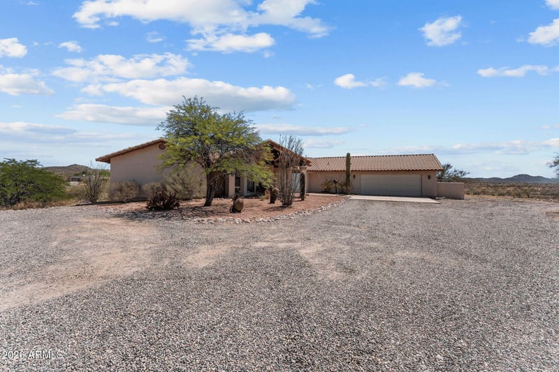51015 292nd Ave, Wickenburg, AZ 85390