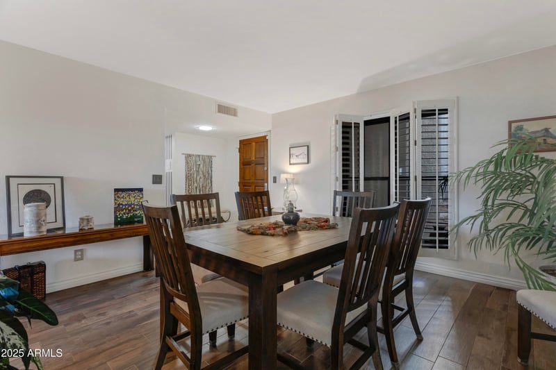 5102 31st Pl #412, Phoenix, AZ 85016