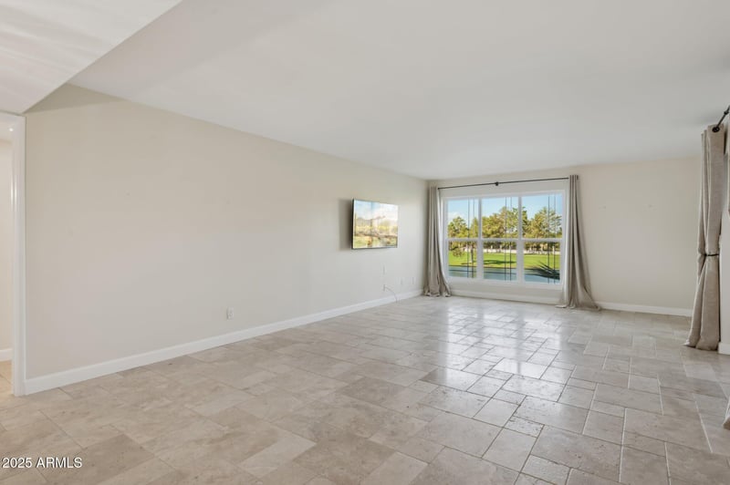 5102 31st Pl #425, Phoenix, AZ 85016