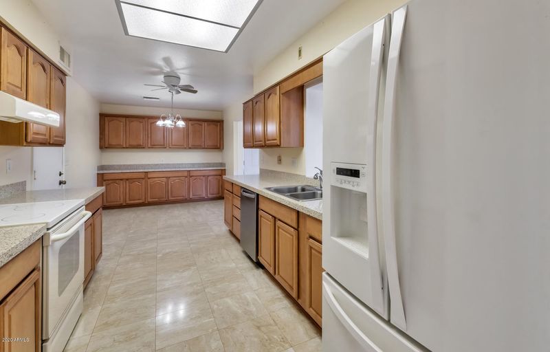 5102 E Emerald Ave, Mesa, AZ 85206