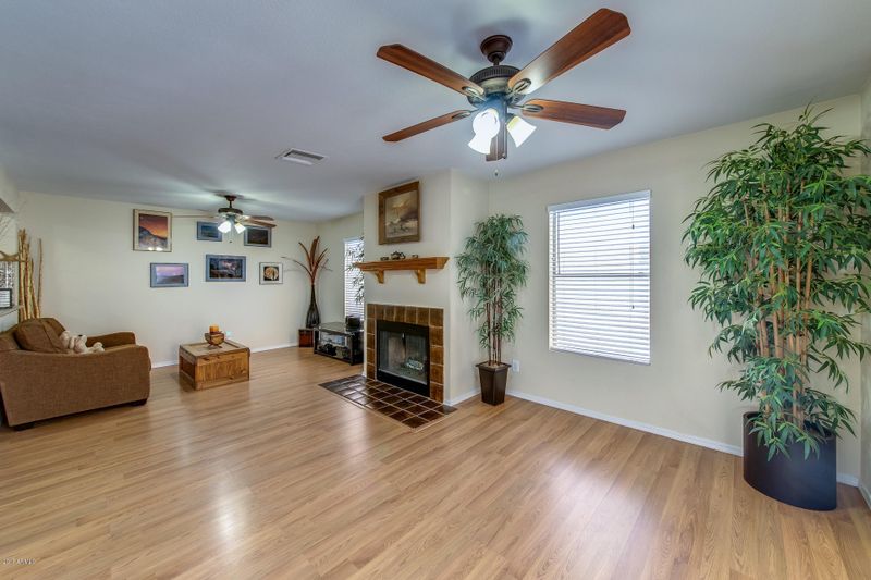 5103 W Aster Dr, Glendale, AZ 85304