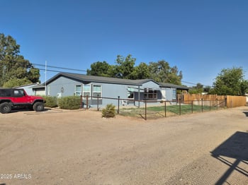 51033 Mockingbird Rd, Wickenburg, AZ 85390