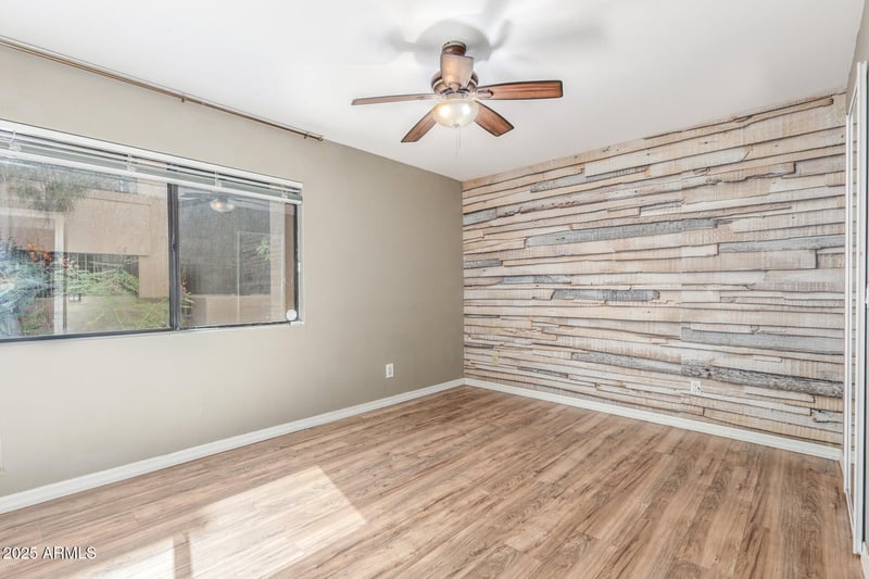 5104 32nd St #109, Phoenix, AZ 85018