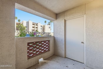 5104 32nd St #109, Phoenix, AZ 85018