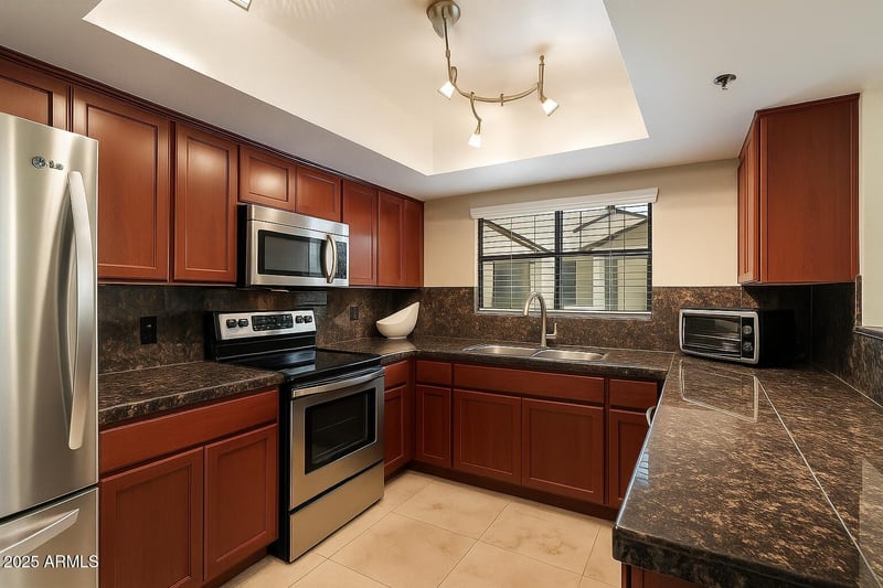 5104 32nd St #208, Phoenix, AZ 85018