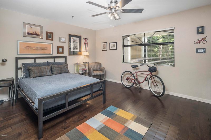 5104 N 32nd St #222, Phoenix, AZ 85018