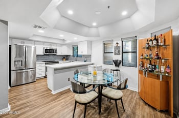 5104 N 32nd St #236, Phoenix, AZ 85018