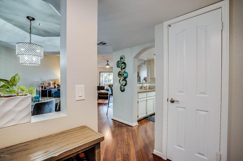 5104 N 32nd St #304, Phoenix, AZ 85018