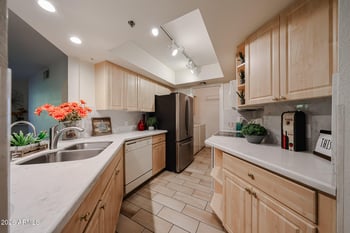 5104 N 32nd St #343, Phoenix, AZ 85018