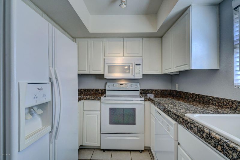 5104 N 32nd St #401, Phoenix, AZ 85018