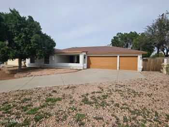 5104 W Christy Dr, Glendale, AZ 85304