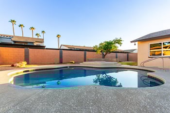 5107 Harmont Dr, Glendale, AZ 85302