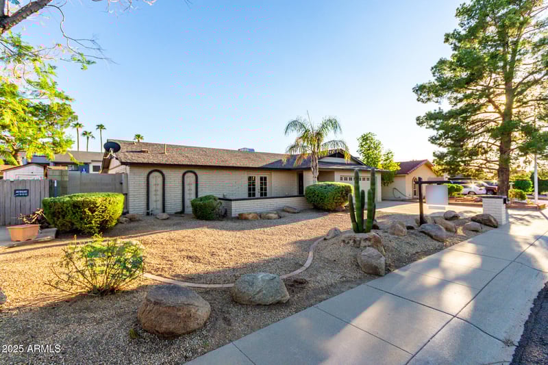 5107 Harmont Dr, Glendale, AZ 85302