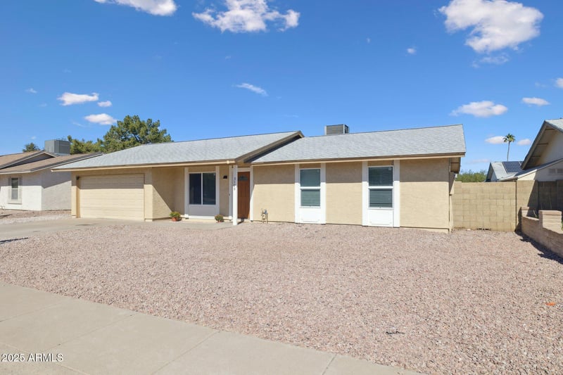 5108 Shomi St, Phoenix, AZ 85044
