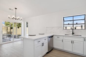 5108 Shomi St, Phoenix, AZ 85044