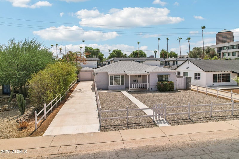 511 Cheery Lynn Rd, Phoenix, AZ 85012