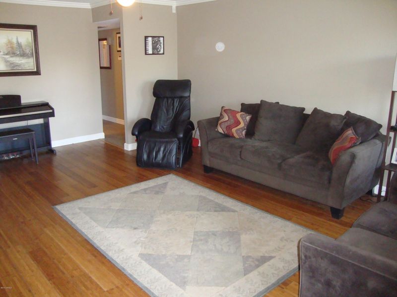 511 E Orion St, Tempe, AZ 85283