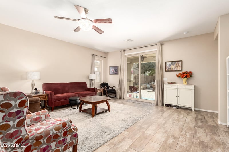 511 Red Mesa Trl, San Tan Valley, AZ 85143