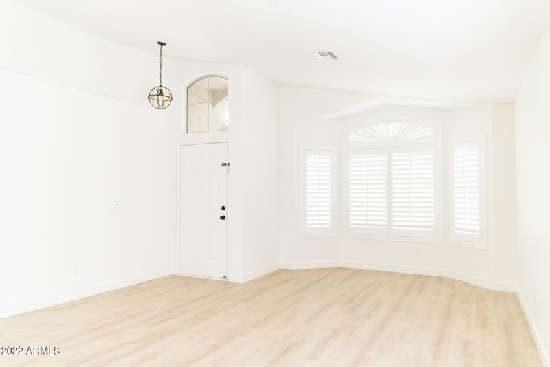 511 W Grovers Ave, Phoenix, AZ 85023