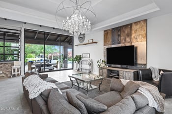 511 Warner Rd, Tempe, AZ 85284