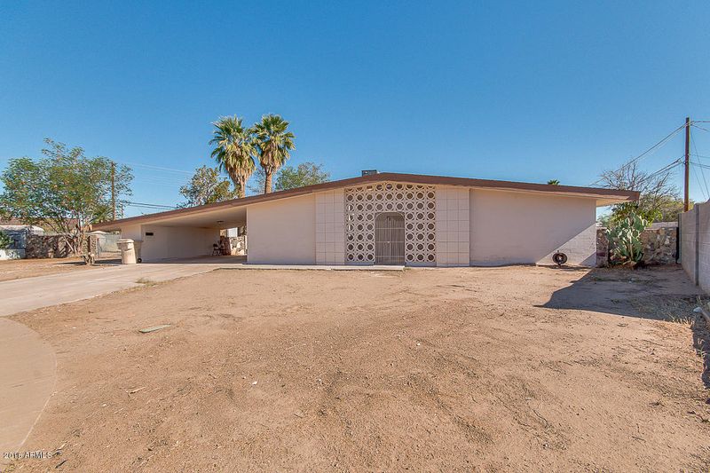 5111 N 60th Dr, Glendale, AZ 85301