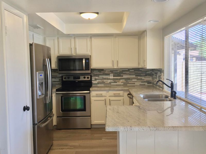 5113 W Vogel Ave, Glendale, AZ 85302